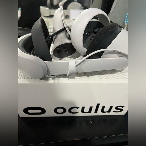 Oculus Other - Oculus Virtual Reality headset